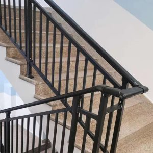 Hunka Indoor iron fence